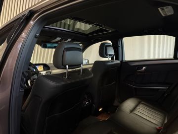 Mercedes-Benz E-Klasse 400 4-Matic Avantgarde-SCHUIFDAK-DISCTRONIC-SOUND-COMAND-360 CAME