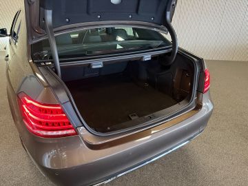 Mercedes-Benz E-Klasse 400 4-Matic Avantgarde-SCHUIFDAK-DISCTRONIC-SOUND-COMAND-360 CAME