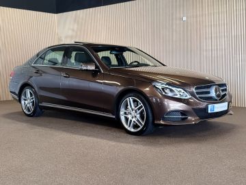 Mercedes-Benz E-Klasse 400 4-Matic Avantgarde-SCHUIFDAK-DISCTRONIC-SOUND-COMAND-360 CAME