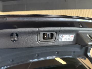 Mercedes-Benz C-Klasse 220D AMG STYLING-PANORAMA-MEMORY-BURMESTER-ACC-TREKHAAK-ZEER COMP