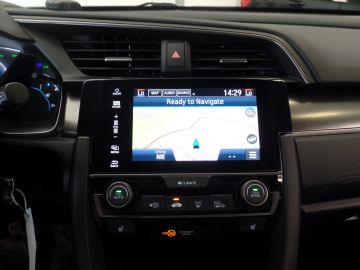 Honda Civic 1.0 i-VTEC 130pk Elegance, Nieuw model!!, Navigatie, Adaptive cru