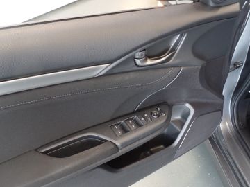 Honda Civic 1.0 i-VTEC 130pk Elegance, Nieuw model!!, Navigatie, Adaptive cru