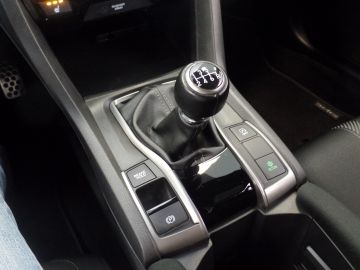 Honda Civic 1.0 i-VTEC 130pk Elegance, Nieuw model!!, Navigatie, Adaptive cru