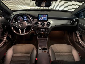 Mercedes-Benz GLA 250 AMG STYLING-CAMERA-COMAND-BI XENON-STOELVERWARMING-TREKHAAK