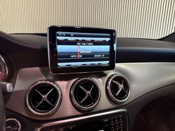 Mercedes-Benz GLA 250 AMG STYLING-CAMERA-COMAND-BI XENON-STOELVERWARMING-TREKHAAK