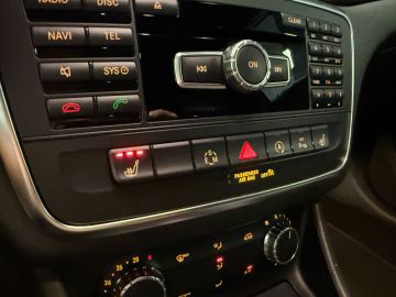 Mercedes-Benz GLA 250 AMG STYLING-CAMERA-COMAND-BI XENON-STOELVERWARMING-TREKHAAK