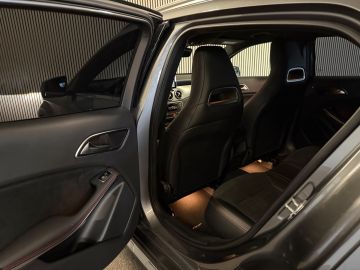 Mercedes-Benz GLA 250 AMG STYLING-CAMERA-COMAND-BI XENON-STOELVERWARMING-TREKHAAK