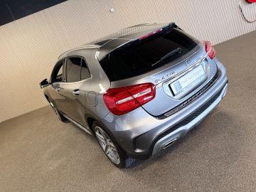 Mercedes-Benz GLA 250 AMG STYLING-CAMERA-COMAND-BI XENON-STOELVERWARMING-TREKHAAK