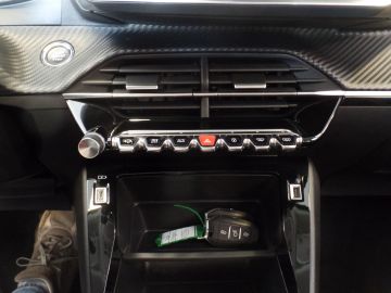 Peugeot E-2008 EV Active Pack 50 kWh 136pk, SOH, 92%, Apple Carplay, Clima contr