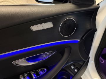 Mercedes-Benz E-Klasse 300e 4 Matic Avantgarde-PANORAMA-NIGHT-WIDESCREEN-CAMERA-SPOORPAK