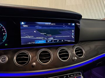 Mercedes-Benz E-Klasse 300e 4 Matic Avantgarde-PANORAMA-NIGHT-WIDESCREEN-CAMERA-SPOORPAK