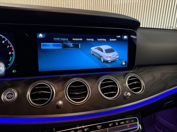 Mercedes-Benz E-Klasse 300e 4 Matic Avantgarde-PANORAMA-NIGHT-WIDESCREEN-CAMERA-SPOORPAK