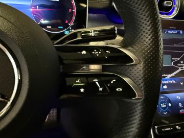 Mercedes-Benz C-Klasse 220D AMG STYLING-MEMORY-PANO-360-HEAD UP-BURMESTER-ZEER COMPLEET