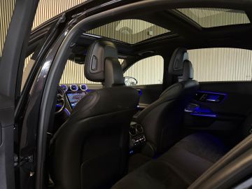 Mercedes-Benz C-Klasse 220D AMG STYLING-MEMORY-PANO-360-HEAD UP-BURMESTER-ZEER COMPLEET