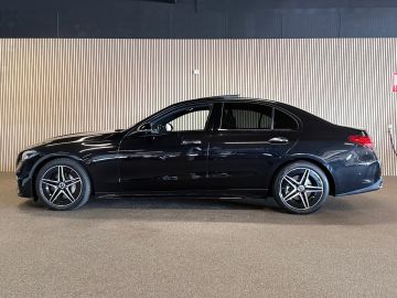 Mercedes-Benz C-Klasse 220D AMG STYLING-MEMORY-PANO-360-HEAD UP-BURMESTER-ZEER COMPLEET