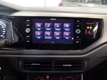 Volkswagen Polo 1.0 TSI 5drs Comfortline Automaat, Navigatie, Apple Carplay, Airc