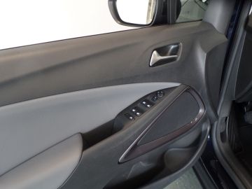 Opel Crossland X 1.2 Turbo Innovation uitv, Dealer onderhouden!!, Navi, Clima cont