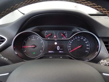 Opel Crossland X 1.2 Turbo Innovation uitv, Dealer onderhouden!!, Navi, Clima cont