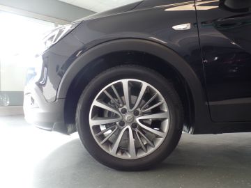 Opel Crossland X 1.2 Turbo Innovation uitv, Dealer onderhouden!!, Navi, Clima cont