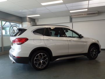 BMW X1 sDrive20i 180pk, Business Edition Automaat, Navigatie Achteruitri