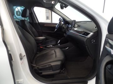 BMW X1 sDrive20i 180pk, Business Edition Automaat, Navigatie Achteruitri