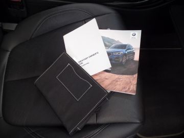BMW X1 sDrive20i 180pk, Business Edition Automaat, Navigatie Achteruitri