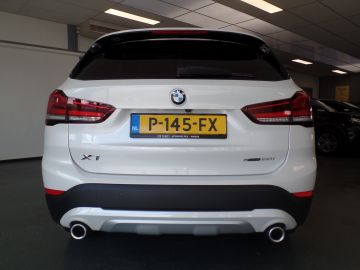 BMW X1 sDrive20i 180pk, Business Edition Automaat, Navigatie Achteruitri