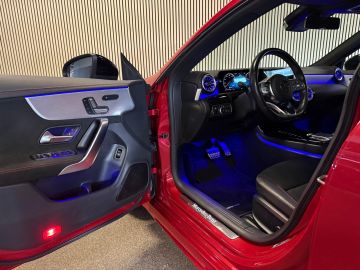 Mercedes-Benz CLA 250e AMG STYLING-PANORAMA-NIGHT-MEMORY-TREKHAAK-CAMERA-ZEER COMPL