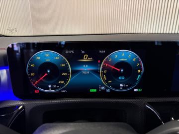Mercedes-Benz CLA 250e AMG STYLING-PANORAMA-NIGHT-MEMORY-TREKHAAK-CAMERA-ZEER COMPL