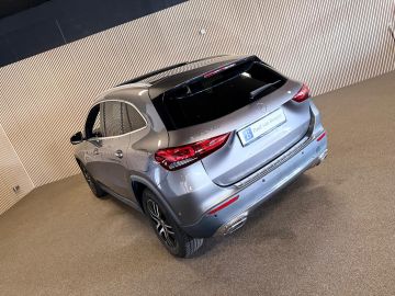 Mercedes-Benz GLA 250e Progressive-PANORAMA-MEMORY-CAMERA-KEYLESS GO-COMPLEET