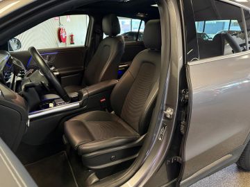 Mercedes-Benz GLA 250e Progressive-PANORAMA-MEMORY-CAMERA-KEYLESS GO-COMPLEET