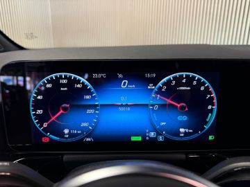 Mercedes-Benz GLA 250e Progressive-PANORAMA-MEMORY-CAMERA-KEYLESS GO-COMPLEET