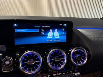 Mercedes-Benz GLA 250e Progressive-PANORAMA-MEMORY-CAMERA-KEYLESS GO-COMPLEET