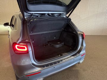 Mercedes-Benz GLA 250e Progressive-PANORAMA-MEMORY-CAMERA-KEYLESS GO-COMPLEET