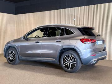 Mercedes-Benz GLA 250e Progressive-PANORAMA-MEMORY-CAMERA-KEYLESS GO-COMPLEET