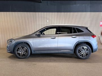 Mercedes-Benz GLA 250e Progressive-PANORAMA-MEMORY-CAMERA-KEYLESS GO-COMPLEET