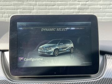 Mercedes-Benz B-Klasse 180 AMG Style - Nightpakket - Achteruitrijcamera - Trekhaak etc e