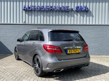 Mercedes-Benz B-Klasse 180 AMG Style - Pano - Trekhaak - Night etc etc!