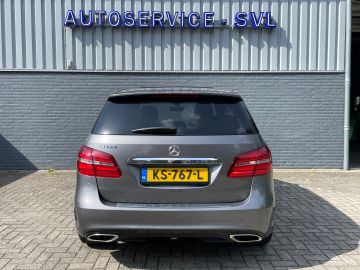 Mercedes-Benz B-Klasse 180 AMG Style - Nightpakket - Achteruitrijcamera - Trekhaak etc e