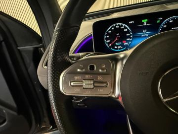 Mercedes-Benz EQC 400 4 Matic 80 kWh AMG STYLING-SOH 94%-SCHUIFDAK-HEAD UP-MEMORY-S