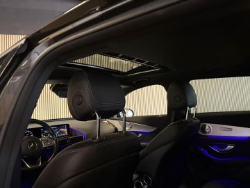 Mercedes-Benz EQC 400 4 Matic 80 kWh AMG STYLING-SOH 94%-SCHUIFDAK-HEAD UP-MEMORY-S