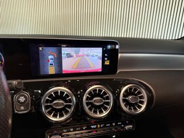 Mercedes-Benz A-Klasse 200 Sedan AMG STYLING-PANORAMA-NIGHT-CAMERA-WIDESCREEN-APPLE CARP