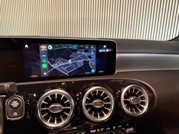 Mercedes-Benz A-Klasse 200 Sedan AMG STYLING-PANORAMA-NIGHT-CAMERA-WIDESCREEN-APPLE CARP