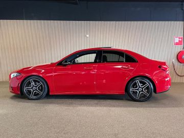 Mercedes-Benz A-Klasse 200 Sedan AMG STYLING-PANORAMA-NIGHT-CAMERA-WIDESCREEN-APPLE CARP