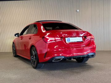 Mercedes-Benz A-Klasse 200 Sedan AMG STYLING-PANORAMA-NIGHT-CAMERA-WIDESCREEN-APPLE CARP