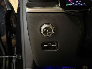 Mercedes-Benz GLC 200 4-Matic AMG STYLING-PANORAMADAK-TREKHAAK-CAMERA-APPLE CARPLAY