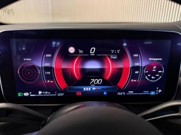 Mercedes-Benz GLC 200 4-Matic AMG STYLING-PANORAMADAK-TREKHAAK-CAMERA-APPLE CARPLAY