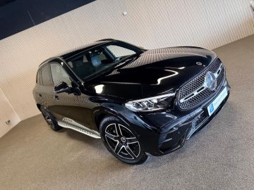 Mercedes-Benz GLC 200 4-Matic AMG STYLING-PANORAMADAK-TREKHAAK-CAMERA-APPLE CARPLAY