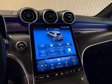 Mercedes-Benz GLC 200 4-Matic AMG STYLING-PANORAMADAK-TREKHAAK-CAMERA-APPLE CARPLAY