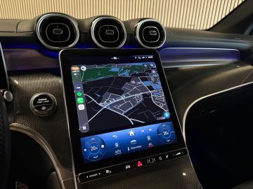 Mercedes-Benz GLC 200 4-Matic AMG STYLING-PANORAMADAK-TREKHAAK-CAMERA-APPLE CARPLAY